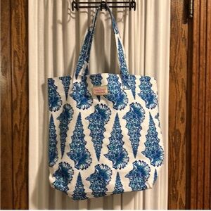 Lilly Pulitzer Estée Lauder Sea Shell Tote